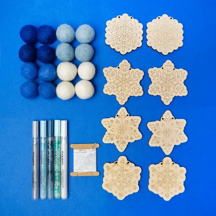 Woodsy Craft Co. Snowflake DIY Craft Kit