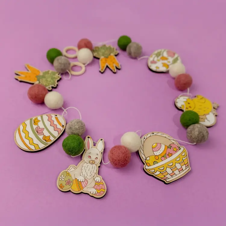 Woodsy Craft Co. Easter DIY Craft Kit