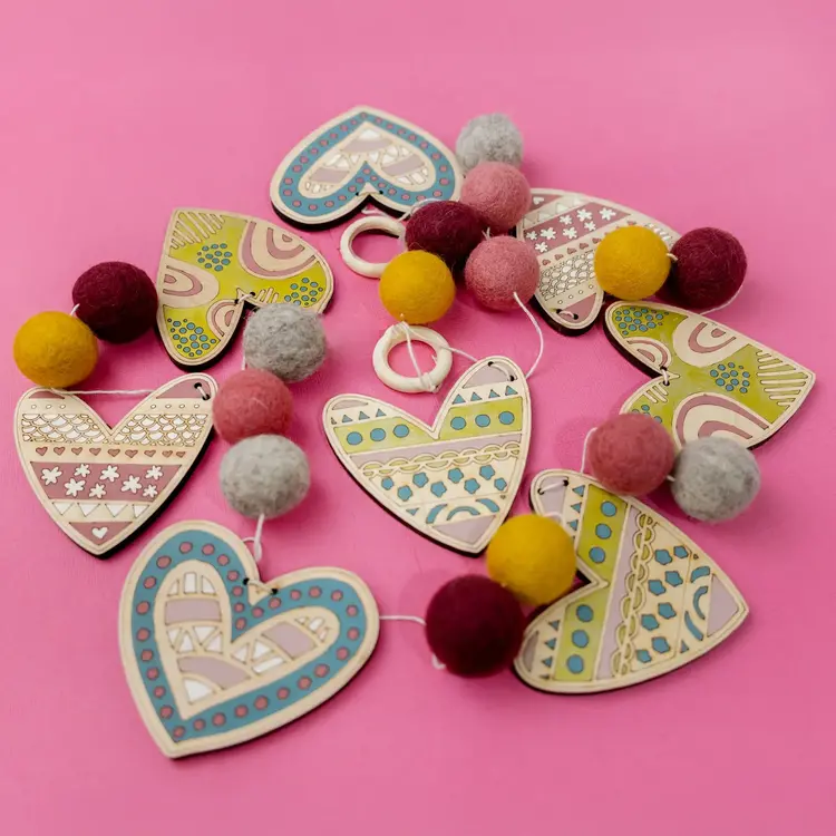 Woodsy Craft Co. Heart DIY Craft Kit