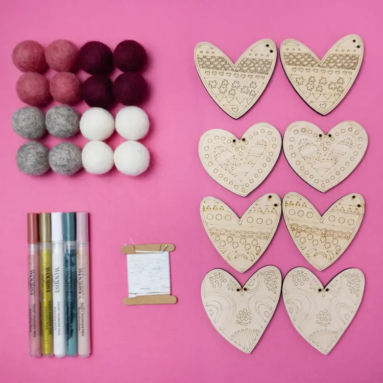 Woodsy Craft Co. Heart DIY Craft Kit