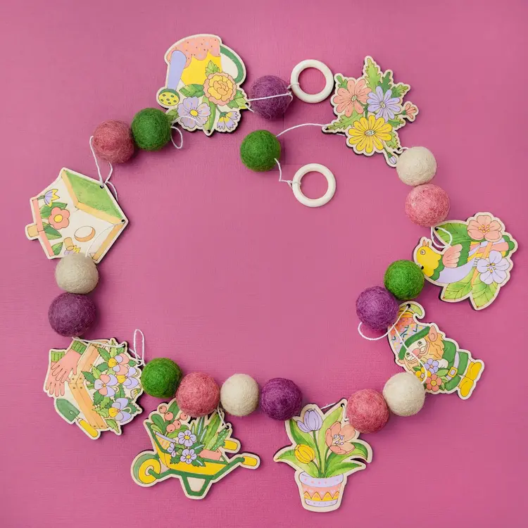 Woodsy Craft Co. Garden DIY Craft Kit