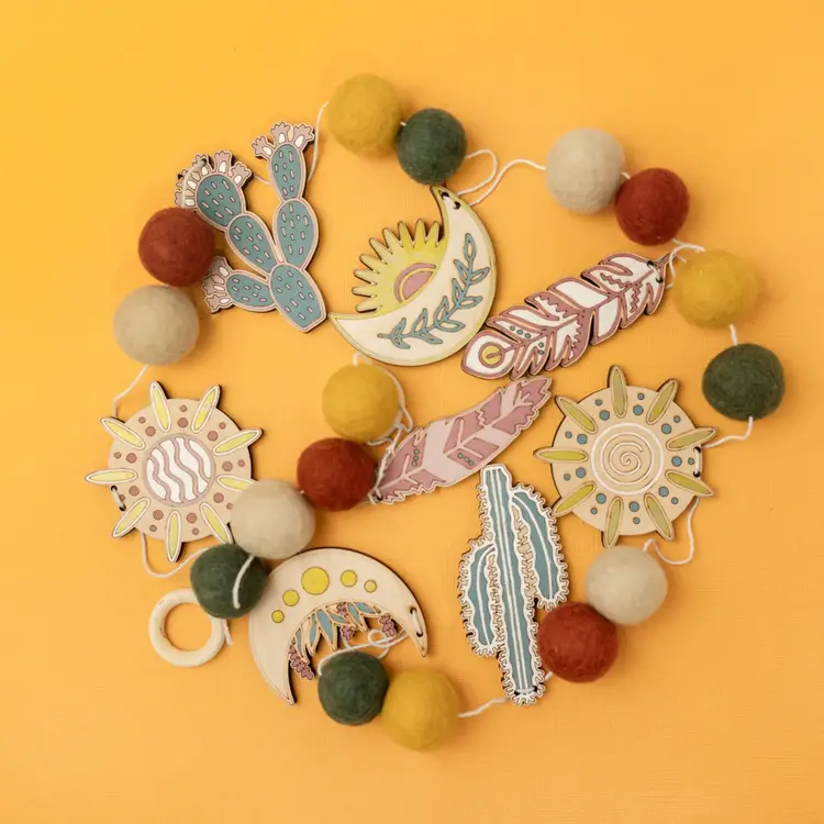 Woodsy Craft Co. Boho DIY Craft Kit