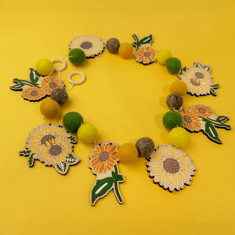 Woodsy Craft Co. Sunflower DIY Craft Kit
