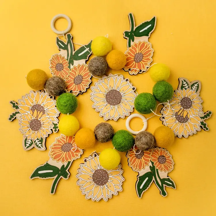 Woodsy Craft Co. Sunflower DIY Craft Kit