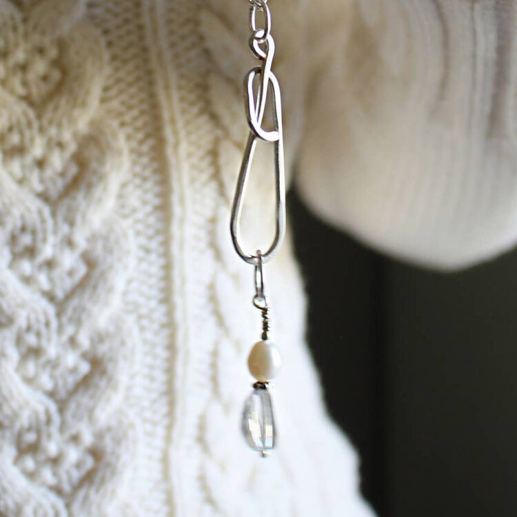 NNK Press Ellipse Stitch Marker Necklace/Linen