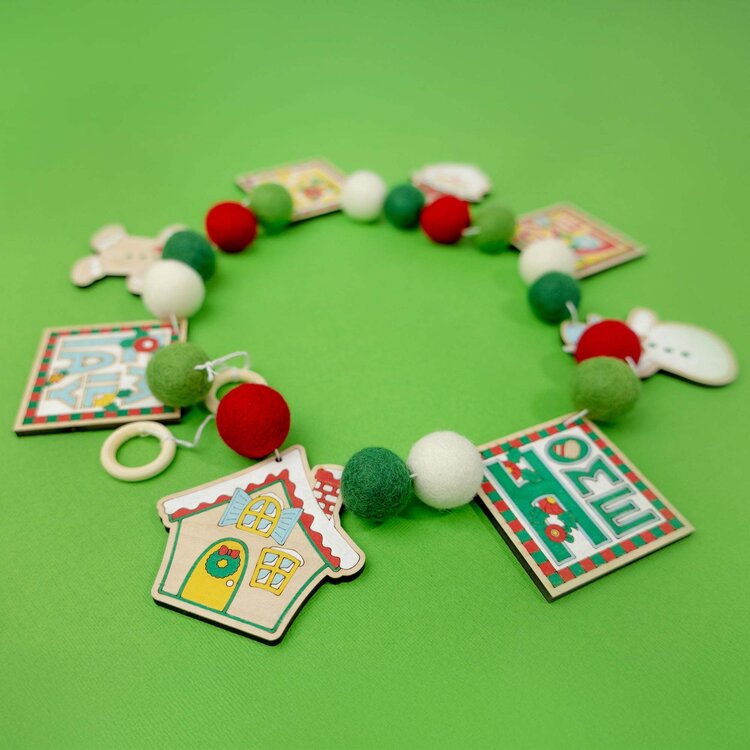 Woodsy Craft Co. Home for the Holidays DIY Craft Kit