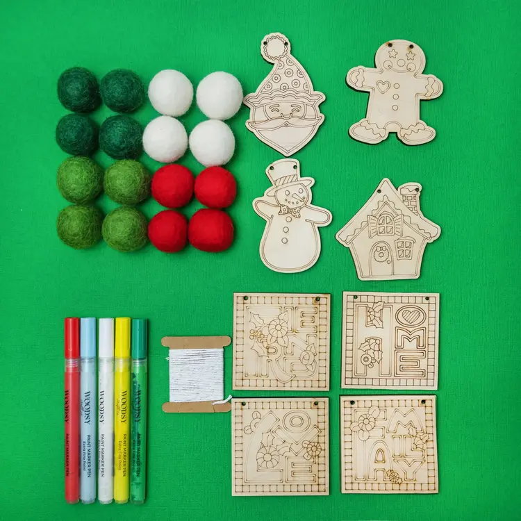 Woodsy Craft Co. Home for the Holidays DIY Craft Kit