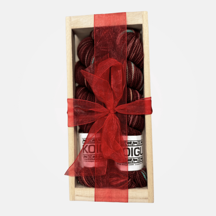Koigu KPPPM Sock Crate | Holiday Reds (P376)