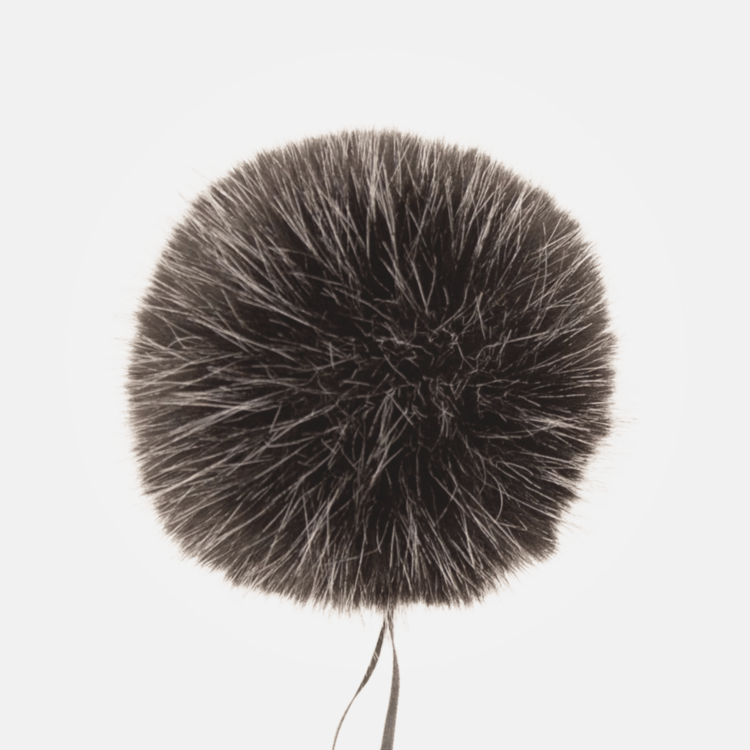 Ikigai Fiber Faux Fur Pom Pom (Salt & Pepper)