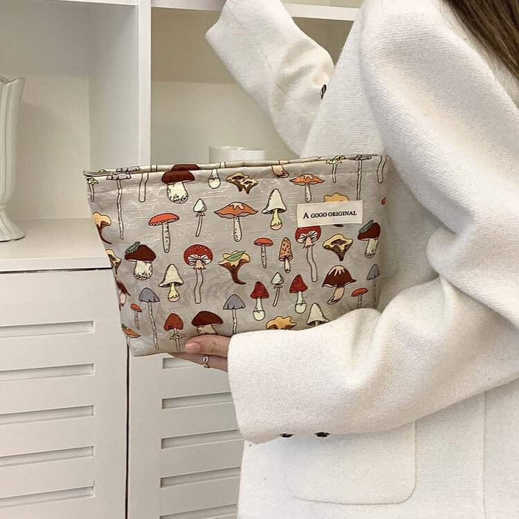 Mushroom Accessory Bag (Khaki)