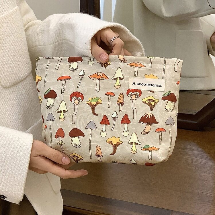 Mushroom Accessory Bag (Khaki)