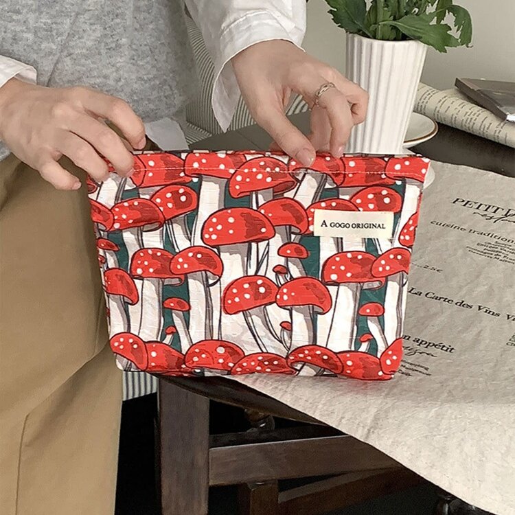 Mushroom Accessory Bag (Red)