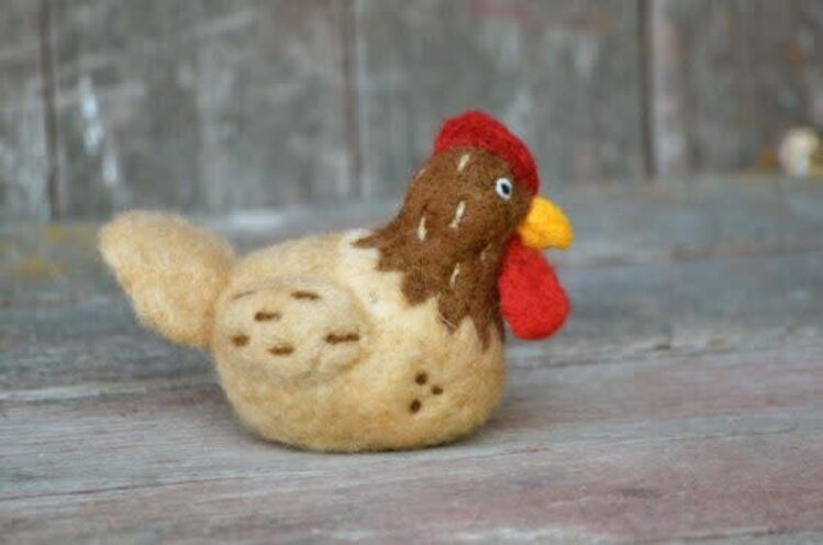 Bear Creek Felting Brown Chicken Felting Kit