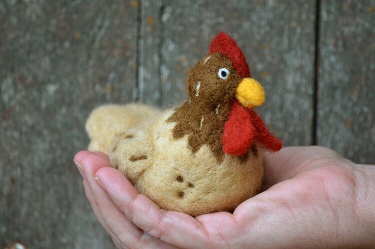 Bear Creek Felting Brown Chicken Felting Kit