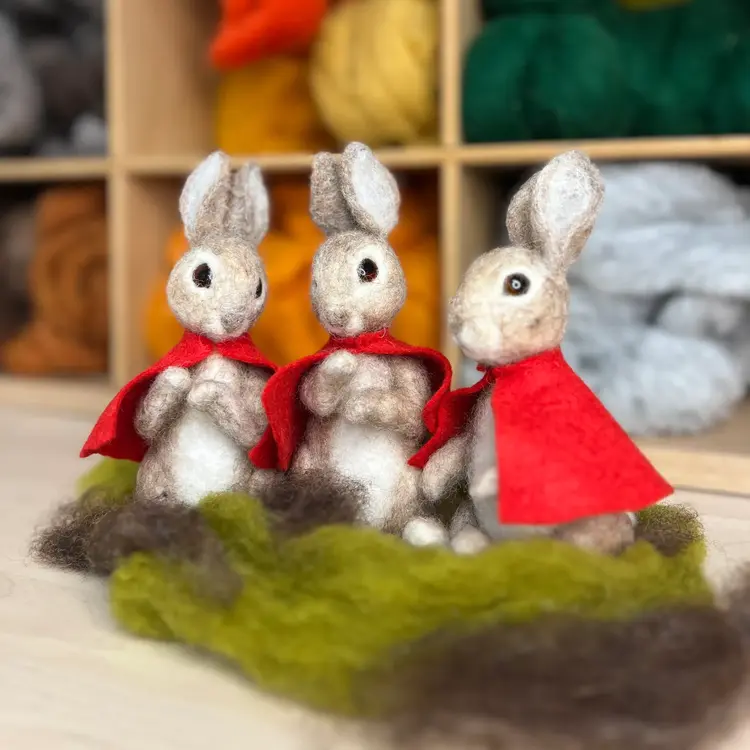 The Crafty Kit Company Beatrix Potter - Flopsy Mopsy & Cotton-tail Needle Felting Kit