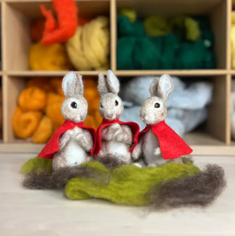The Crafty Kit Company Beatrix Potter - Flopsy Mopsy & Cotton-tail Needle Felting Kit