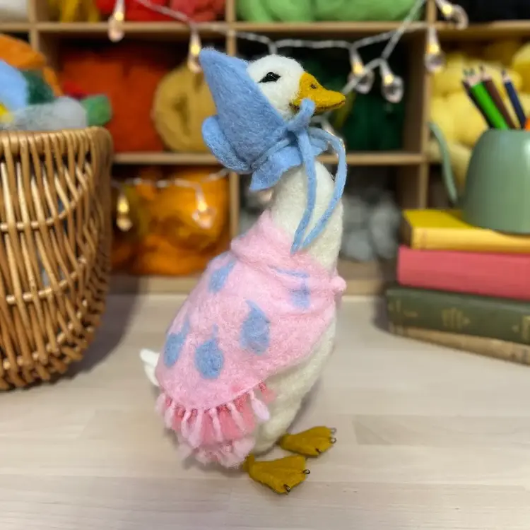The Crafty Kit Company Beatrix Potter - Jemima Puddleduck Needle Felting Kit