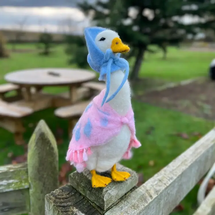 The Crafty Kit Company Beatrix Potter - Jemima Puddleduck Needle Felting Kit