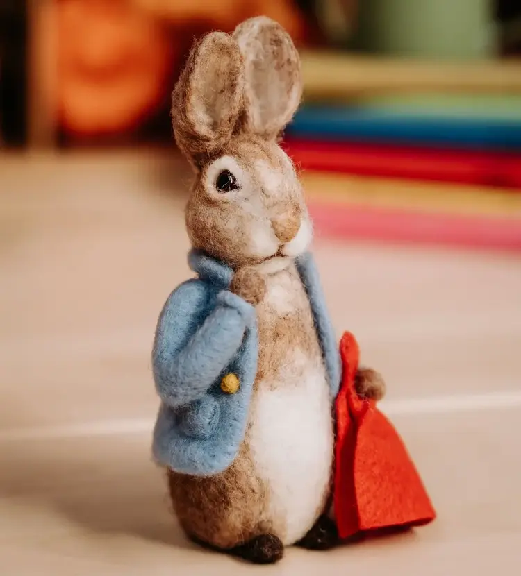 The Crafty Kit Company Beatrix Potter - Peter Rabbit and his Pocket Handkerchief Needle Felting