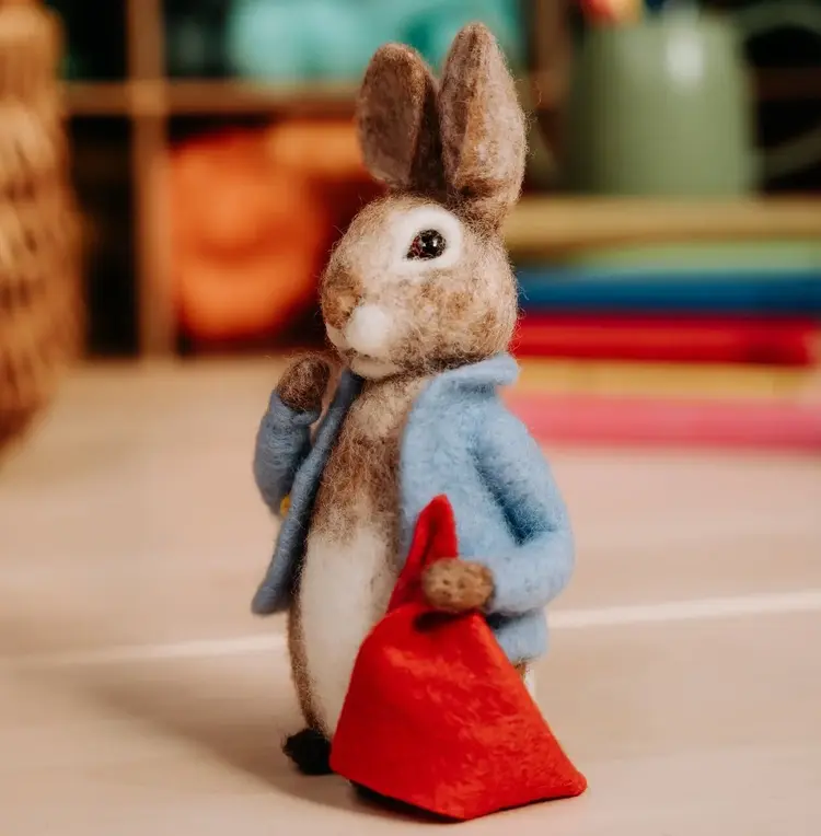 The Crafty Kit Company Beatrix Potter - Peter Rabbit and his Pocket Handkerchief Needle Felting
