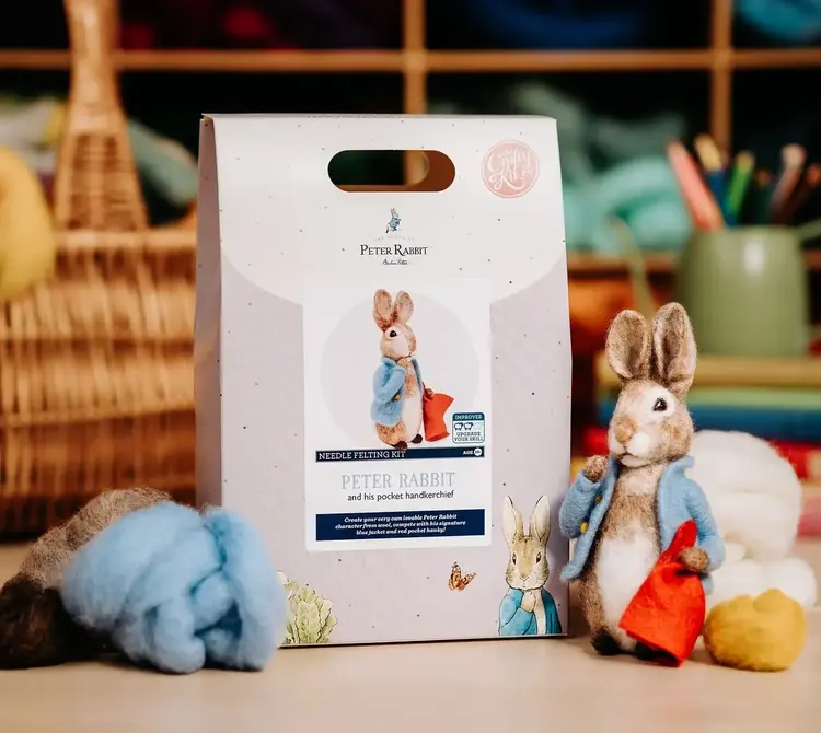 The Crafty Kit Company Beatrix Potter - Peter Rabbit and his Pocket Handkerchief Needle Felting
