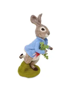 The Crafty Kit Company Beatrix Potter - Peter Rabbit and the Stolen Radishes Neede Felting Kit