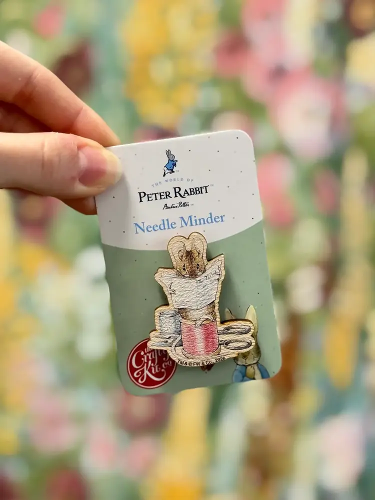 The Crafty Kit Company Beatrix Potter - Tailor of Gloucester Needle Minder
