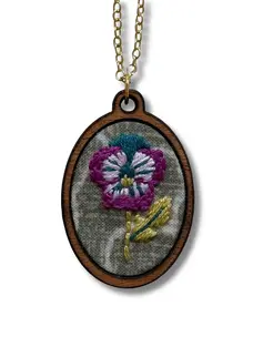 Rikrack Pansy Embroidery Necklace Kit