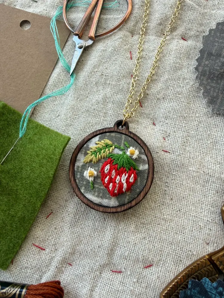 Rikrack Strawberries Embroidery Necklace Kit