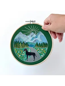 Rikrack Trail Dog Embroidery Kit
