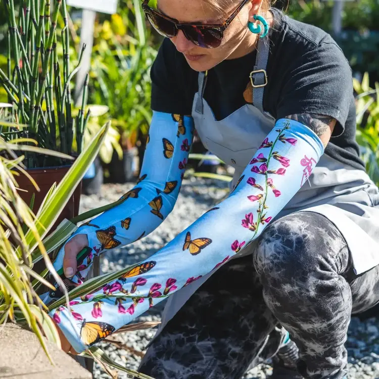 Farmer's Defense Garden Sleeves | Monarch