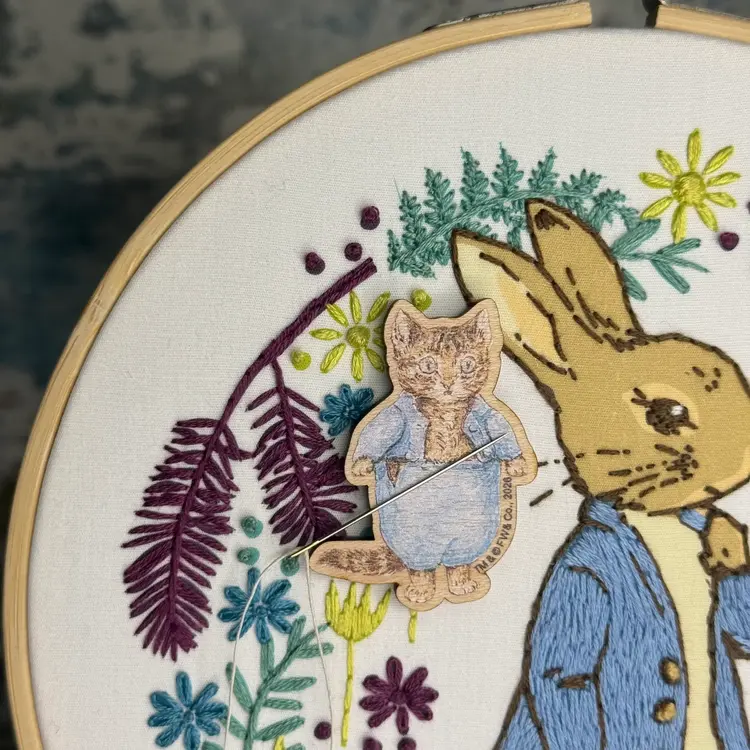 The Crafty Kit Company Beatrix Potter - Tom Kitten Needle Minder