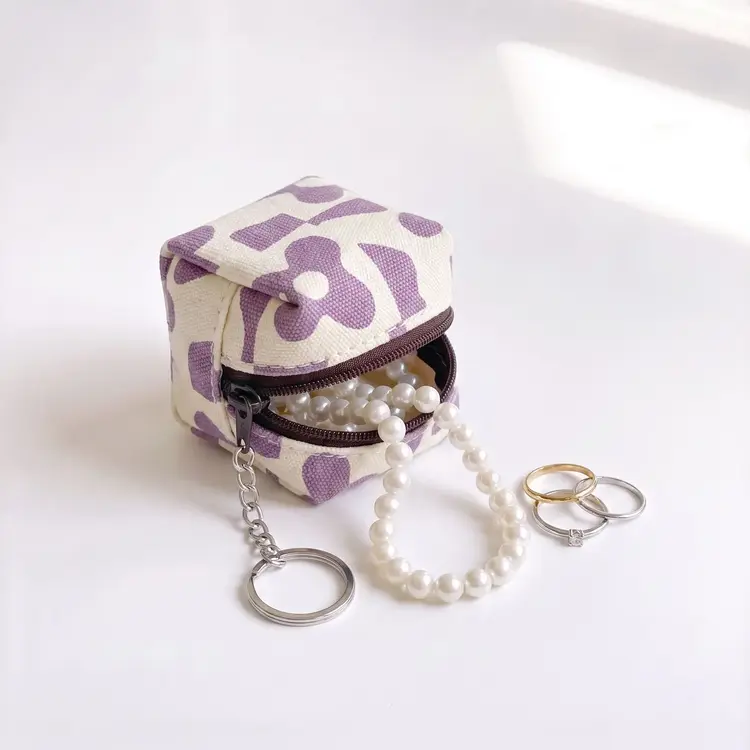 Maika Mini Cube Key Ring | Nolita