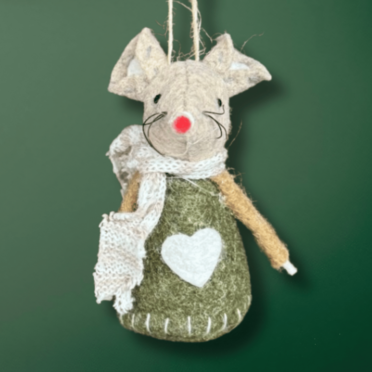 One Hundred 80 degrees Christmas Mouse | Green Heart