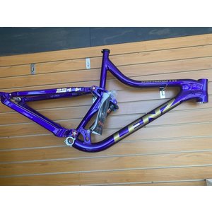 https://cdn.shoplightspeed.com/shops/665112/files/52203156/300x300x2/powder-coat-frame.jpg