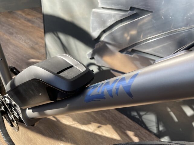 Anodize Graphics Shiny Finish - Titanium Frame Anodize Graphics Shiny Finish - Titanium Frame