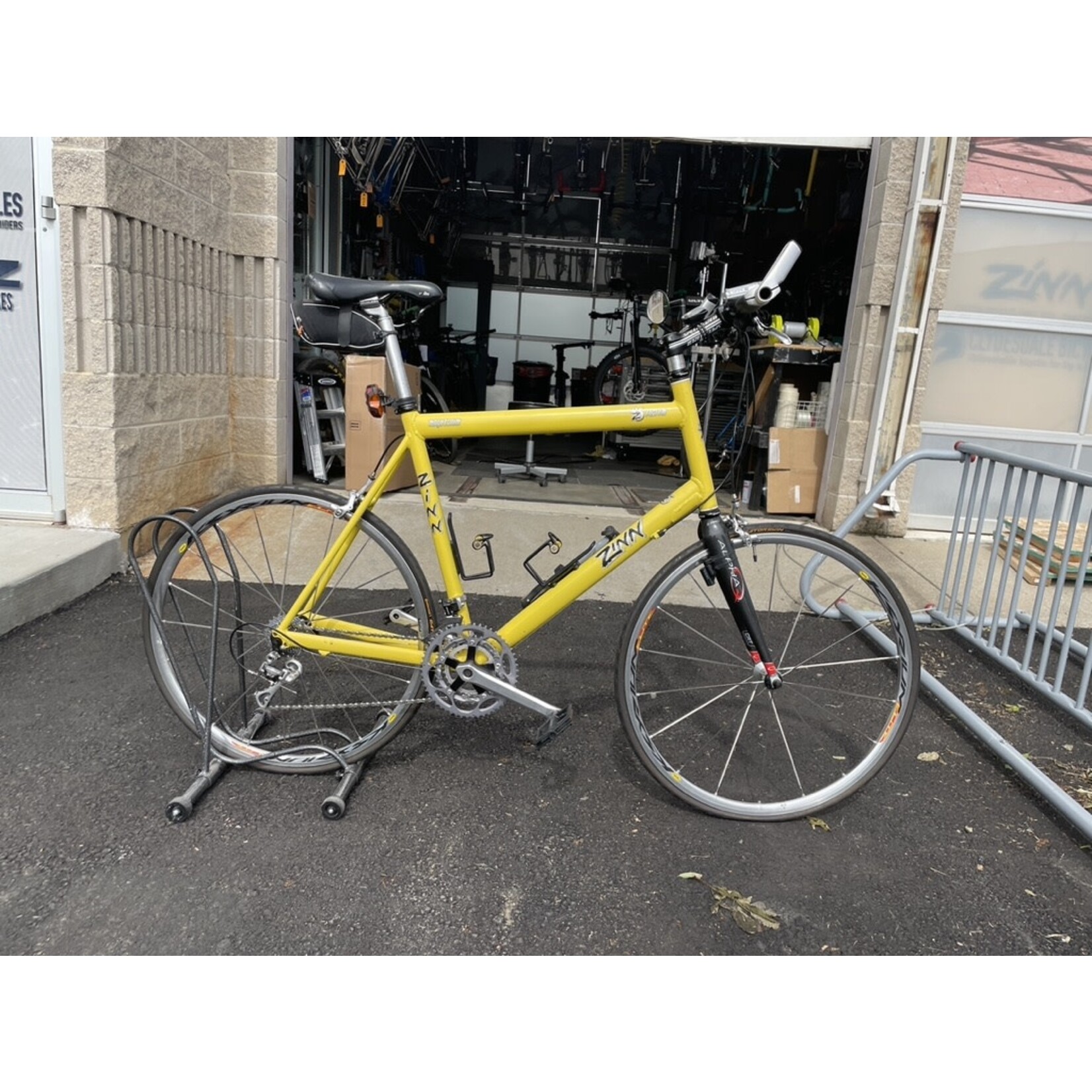 Zinn Cycles Pre-owned custom magnesium road bike - Peters