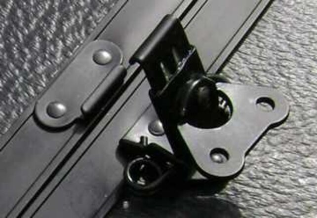 S&S 10" Butterfly Latch Hard Case, 2 Wheels