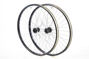 Clydesdale Sport Gravel Disc Wheelset - Velocity Cliffhanger - Clydesdale Hubs - 36h - Tubeless Ready Clydesdale Sport Gravel Disc Wheelset - Velocity Cliffhanger - Clydesdale Hubs - 36h - Tubeless Ready