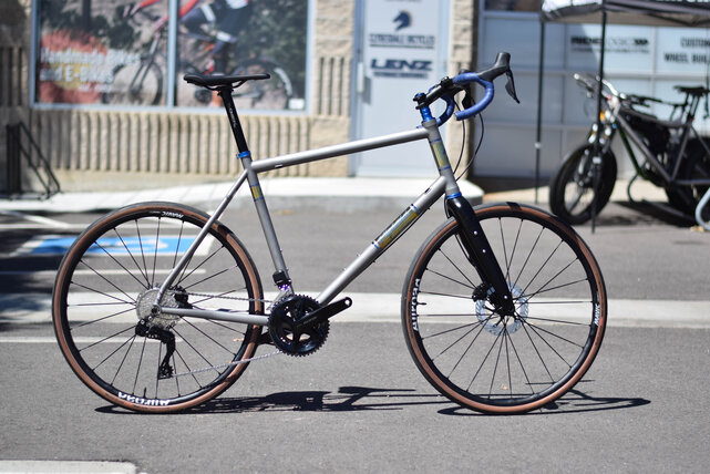 Clydesdale Team ER3 SuperLite - Dura Ace - Titanium Endurance Road bike - electronic shifting