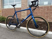 Lightly Used Zinn Carbon Fiber Disc Brake Road bike - 6'3" to 6'6" rider