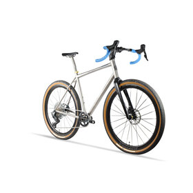 Serrai In-Route - Force AXS 1x - Custom Titanium Gravel bike