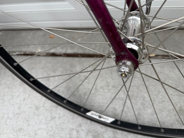 Used Clark Kent Road Bike - 63cm - excellent condition - for 6'2" to 6'5" rider approximately