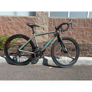 Paketa Stinger Magnesium Demo Bike