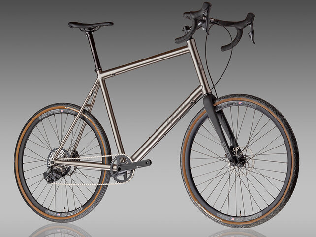 Clydesdale Team ER1 - Titanium gravel/road/touring bike - electronic shifting Clydesdale Team ER1 - Titanium gravel/road/touring bike - electronic shifting