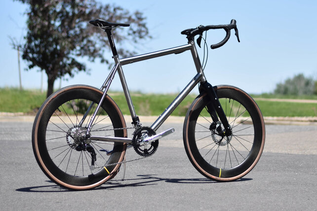 Clydesdale Team ER3 SuperLite - Dura Ace - Titanium Endurance Road bike - electronic shifting