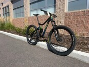 Lenz Lunchbox Demo bike - Large - Black with Blue and green logos Lenz Lunchbox Demo bike - Large - Black with Blue and green logos