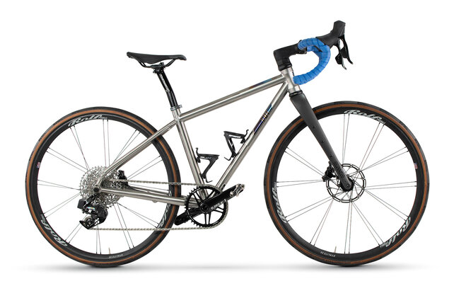 Tui GR5 Gravel Bike - Force AXS 1x - Lightweight Titanium gravel bike