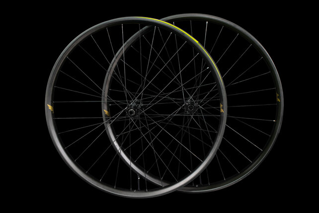 Raven Pro Carbon Plus Wheelset - Onyx Vesper - Mountain Bike Plus Wheelset 45i