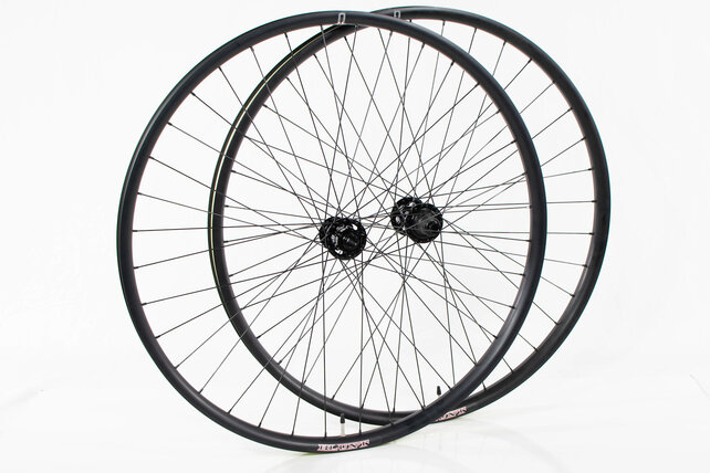Clydesdale Pro Alloy 32 inch Wheelset - Velocity Blunt 35 - Clydesdale Hubs